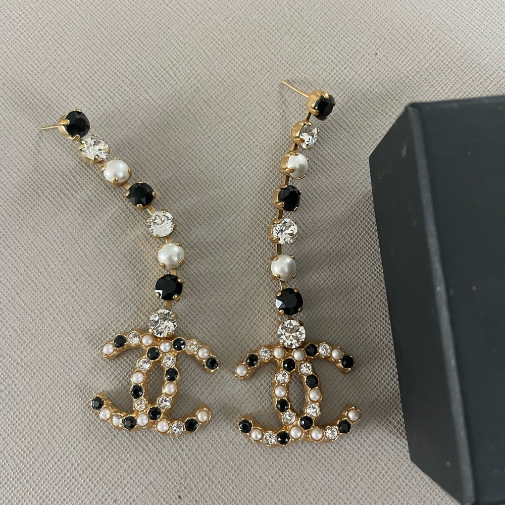 Chanel Earrings - Picture 2 of 2